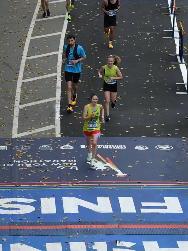 Kristen Butts In Marathon
